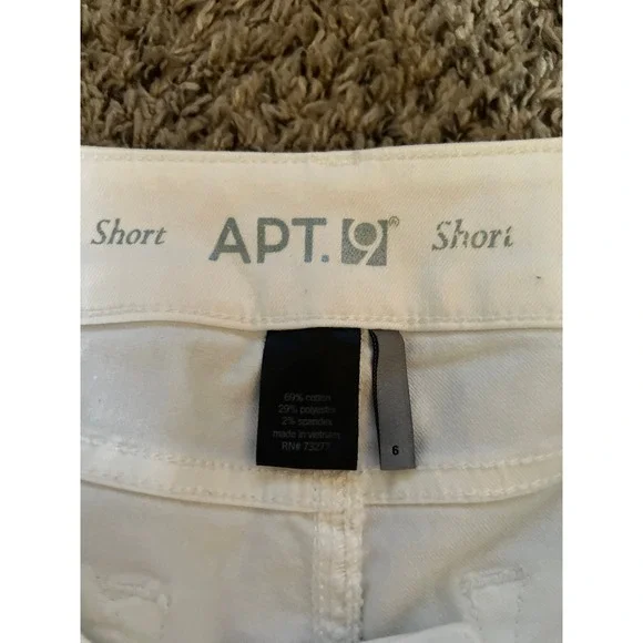 Apt 9 women's white jean shorts size 6 - Picture 2 of 6